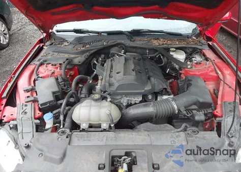 2020 Ford Mustang Ecoboost Premium z USA, uszkodzony, nr VIN 1FATP8UH2L5179808